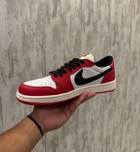 Air Jordan 1 Retro Low Og Chicago