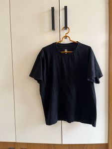 unisex Classic Black T-Shirt