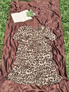 Chic Leopard Print Ruffle Dress