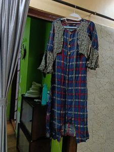 Stylish Plaid Kurta Set