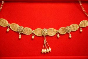 Elegant Gold-toned Kamarbandh