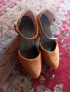 Set of two stylish Suede Heels with Ankle Strap