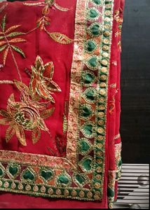 Have not wear one time.New sareeRoyal Red colourGo