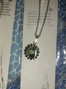 Like New Condition Set 5