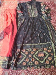Elegant Black Floral Kurta pant Set