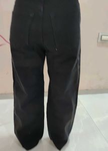 Black straight jean