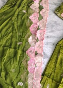 Elegant Green Kurta Set with Pink Embroidery