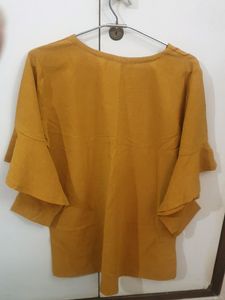 MUSTARD COLOR TOP