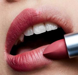 MAC Powder Kiss Lipstick 😍❤️
