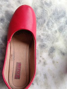 Vibrant Red Ballet flat heels