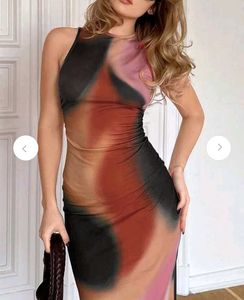 Abstract Print Sleeveless Maxi Dress (xs)