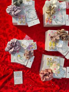 Hair Accessories Bundle: Scrunchies, Clips & More!