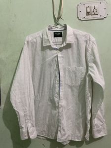 Men's Classic Button-Up Shirt