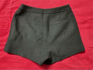Chic Black High-Waisted Shorts