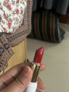 MyGlamm LIT Lipstick