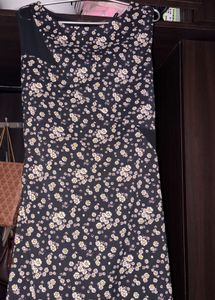 Floral Print Sleeveless Dress