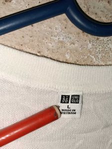 UNIQLO Winter Fashion Cardigan White