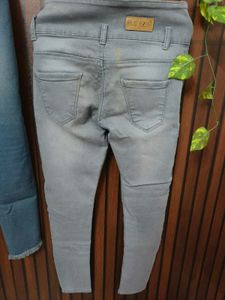 Distressed High-Waist Jeans (Pair)