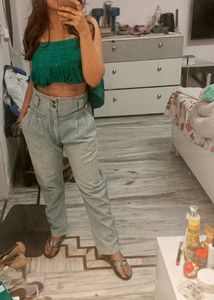 High-Waisted baggy Jeans