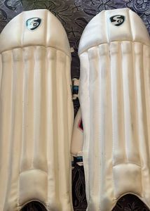 Cricket kit in MS Dhoni  large bag (no bat)