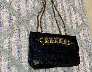 Black Chain Detail Crossbody Bag
