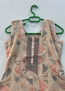 Stylish Geometric Print Kurta Set with Dupatta