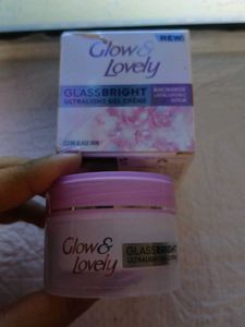 Glow &amp; Lovely Glass Bright Gel Creme