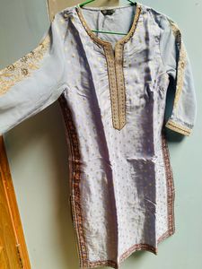 Women Kurta Set By W