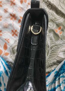 Van Huesen Satchel
