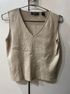 Ribbed V-Neck Sleeveless Top