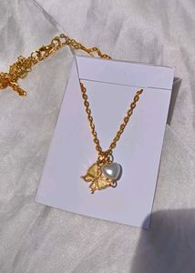 Butterfly Wid Heart Pendant ✨🎀