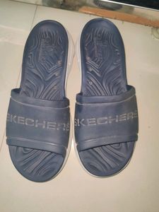Skechers Men  Casual Slippers . Like New.