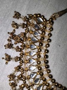 Grey/Opaque stone kundan necklace