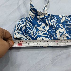 😍 Blue Floral Bikini Top