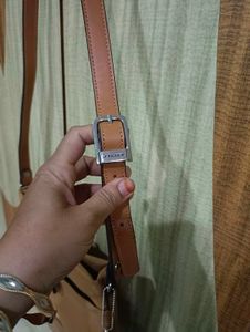 Stylish Tan Leather Crossbody Bag