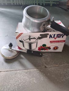 Used Pressure Cooker 2 One New &amp;one Use