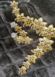 Ad jewellery necklace.American dimond Stunning Flo