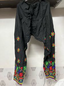 Embroidered Palazzo Pants 🖤🖤