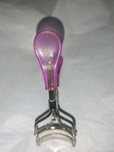Eyelash Curler with Pink Handles