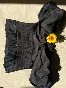 Black Off-Shoulder Puff Sleeve Top