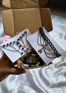 Black Bead & Spider Charm Jewellery Hamper
