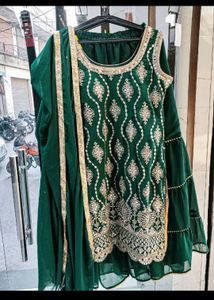 Elegant Garara Suit With Intricate Thread Work