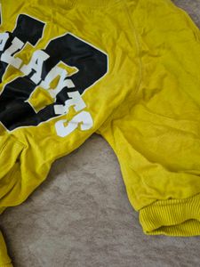 westside yellow graphic tshirt ♡‧₊˚