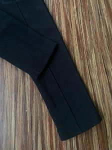 Black leggings