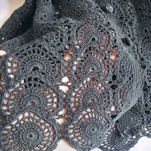 Elegant Black Crochet Cardigan 🌺