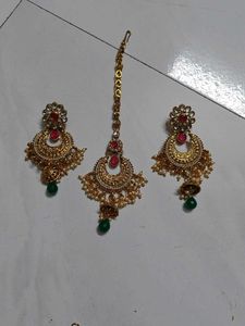 Exquisite Kundan Necklace &amp; Earrings Set