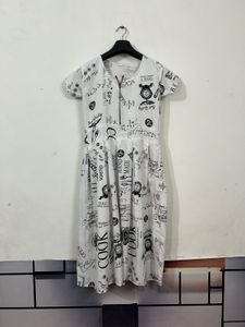 Unique Graphic Print Short Sleeve Dress