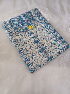 Nayracut Kurti