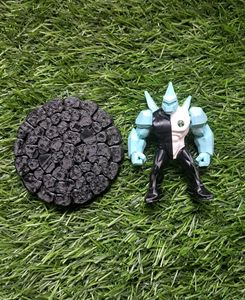 Ben 10 : Diamondhead Action Figure with Stand