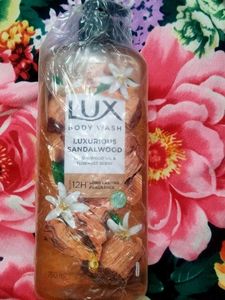 Lux Luxurious Sandalwood Body Wash